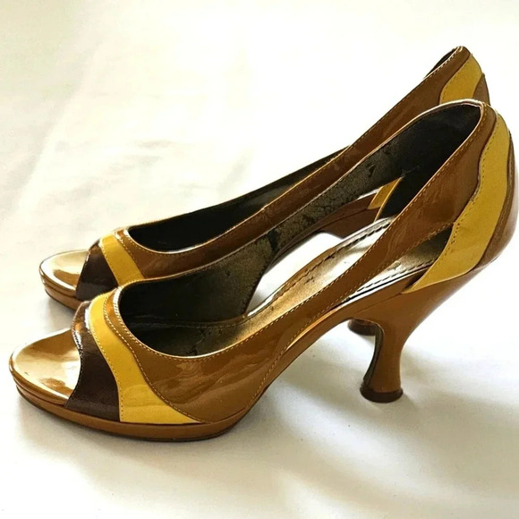 Emanuel Paolo Italy Women's Brown & Gold Heel Patent Leather Pumps Size 7 Rare - Picture 1 of 5